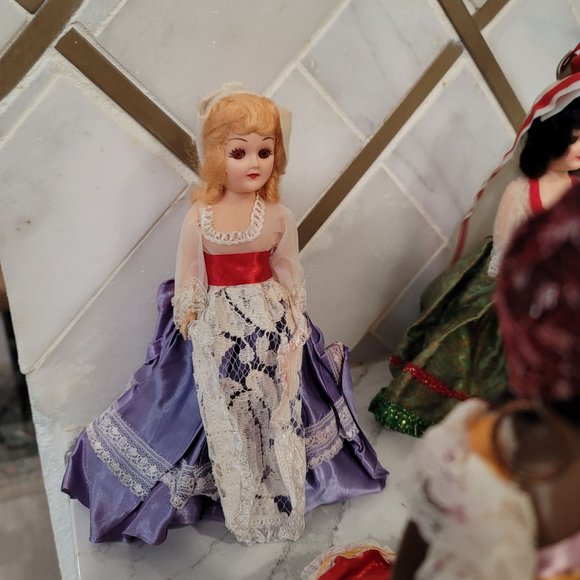 Alco dolls of the world set of 10. various conditions very ornate and pretty - Picture 11 of 16